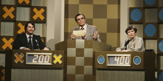 Each show of "The Hollywood Museum Squares" features a special greeting from former longtime host Peter Marshall (center).