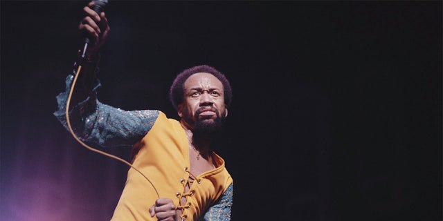American singer-songwriter and musician Maurice White of American multi-genre band Earth, Wind &amp;amp; Fire performing, US, 3rd February 1978. (Photo by Michael Putland/Getty Images)