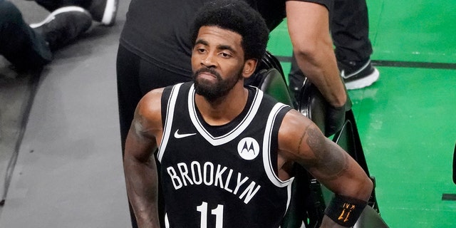 The Nets are reportedly losing hope Kyrie Irving will get the vaccine.