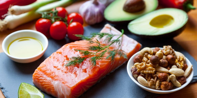 One recommended diet is the Mediterranean diet,<strong> </strong>which stresses eating fruits, vegetables, whole grains, nuts, legumes, fish and a high amount of olive oil.