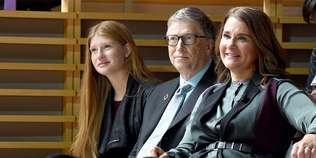 Phoebe Adele Gates, Bill Gates, and Melinda Gates attend the Goalkeepers 2017, at Jazz at Lincoln Center on September 20, 2017, in New York City. (Photo by Jamie McCarthy/Getty Images for Bill &amp; Melinda Gates Foundation)