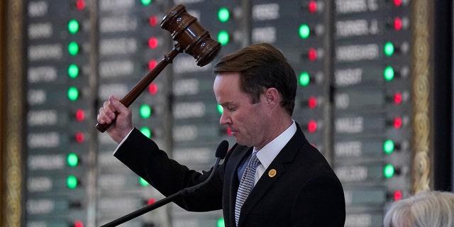 Texas Speaker of the House Dade Phelan, R-Beaumont, overseas the House Chamber during a vote, Wednesday, May 5, 2021, in Austin, Texas. (AP Photo/Eric Gay)