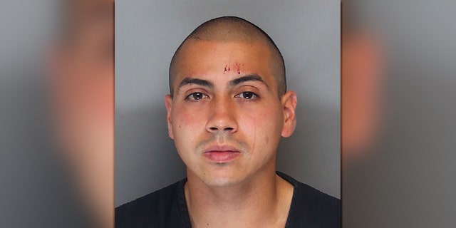 This image released by the Richland County, S.C., Sheriff’s Department, shows Jovan Collazo, an Army trainee, who was arrested and charged with dozens of crimes after authorities say he boarded a South Carolina school bus with a gun Thursday, 五月 6, 2021, and held the driver and elementary students hostage before letting them off the bus. (Richland County Sheriff’s Department via AP)