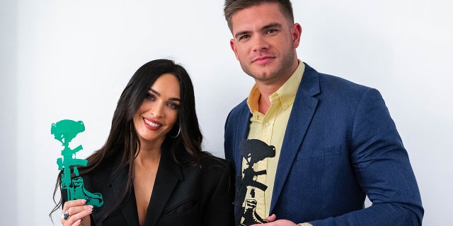 Megan Fox (à esquerda) e Colin Wayne estão trabalhando juntos pelo segundo ano consecutivo.