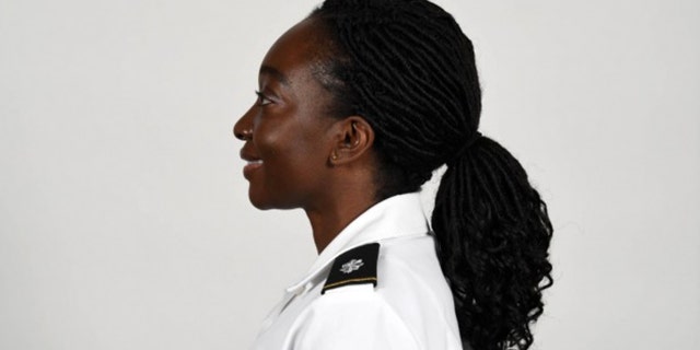 The #USArmy today announced an update to its grooming policy, which now allows female Soldiers to wear ponytails in all authorized U.S. Army uniforms