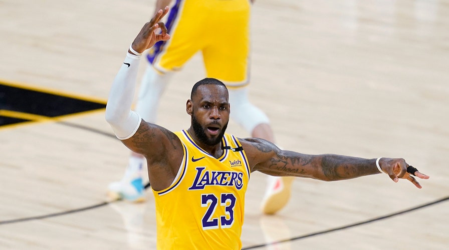 LeBron James tries to pull Lakers teammate Kentavious Caldwell-Pope out of  his funk in intense moment