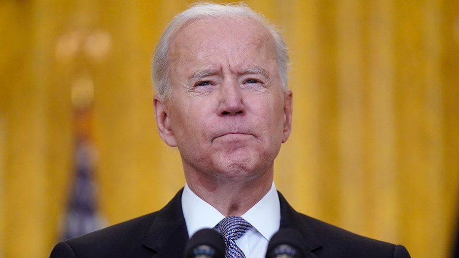 Biden continues bleeding support from key voter groups as Dems sound alarm over 2024: poll