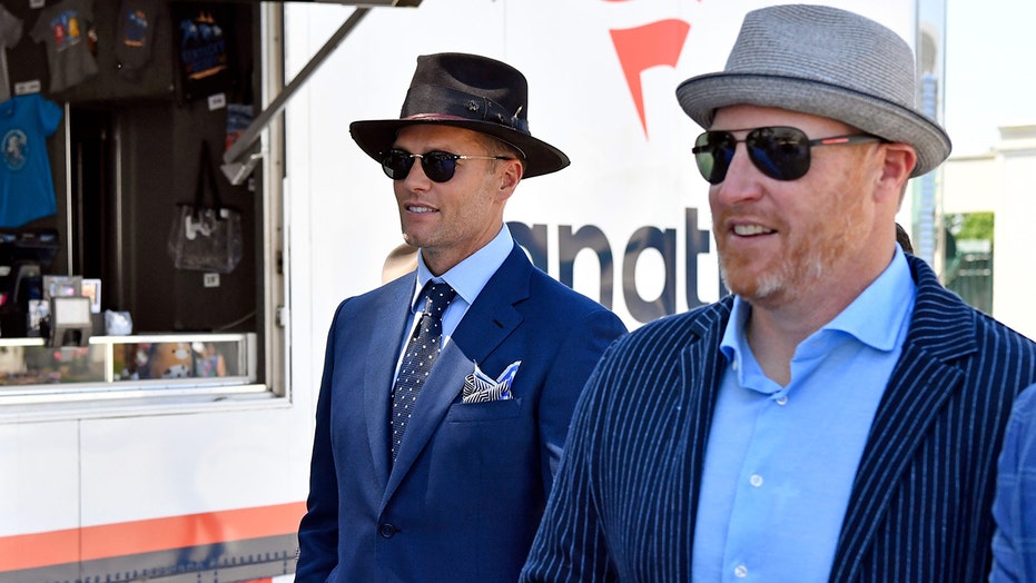 Tom Brady once again dresses to impress at Kentucky Derby