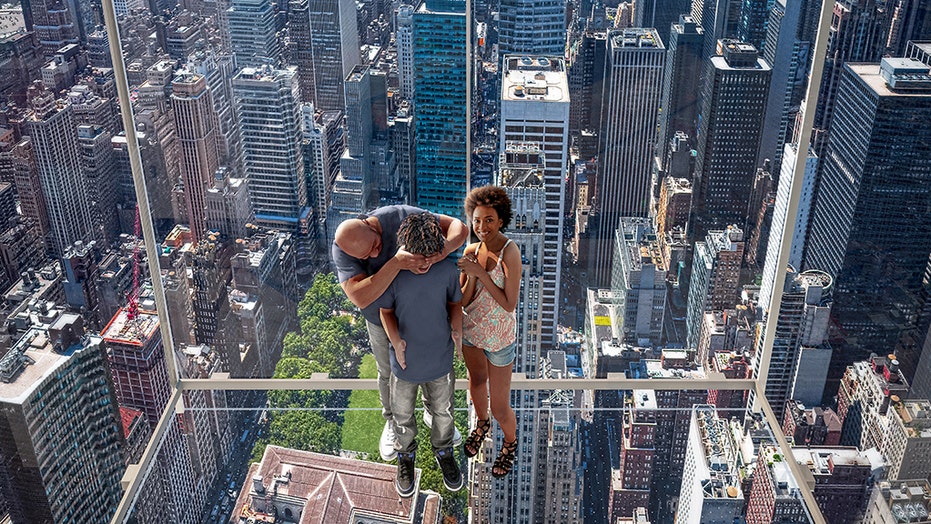 NYC’s scary new tourist attraction: An all-glass ‘Ascent’ into the sky