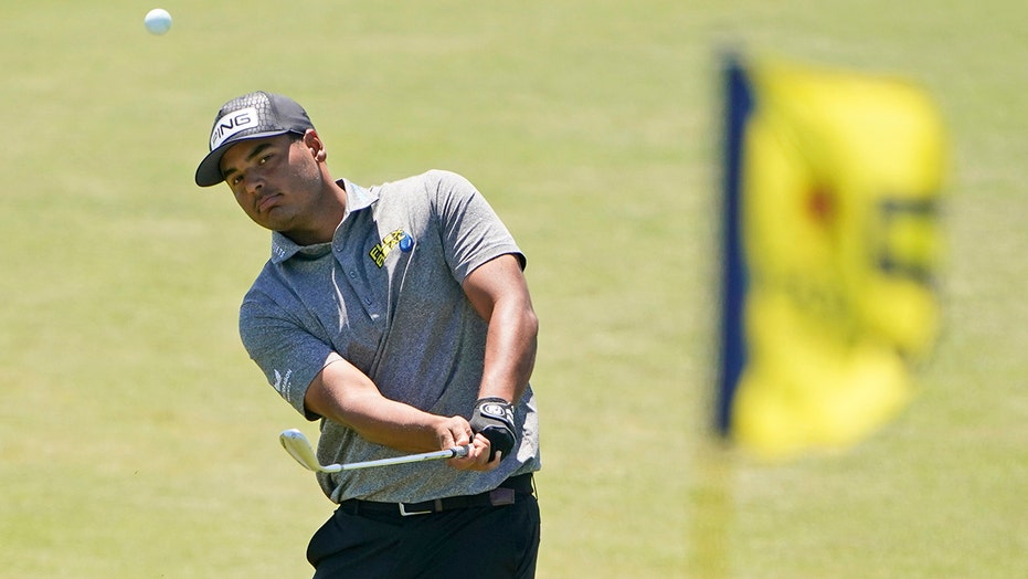 Golfer Sebastian Munoz’s shot finds its way into trash bag at PGA Championship