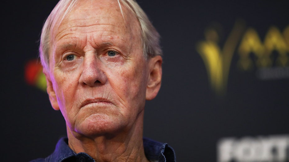 picture Paul Hogan Today crocodile dundee star paul hogan