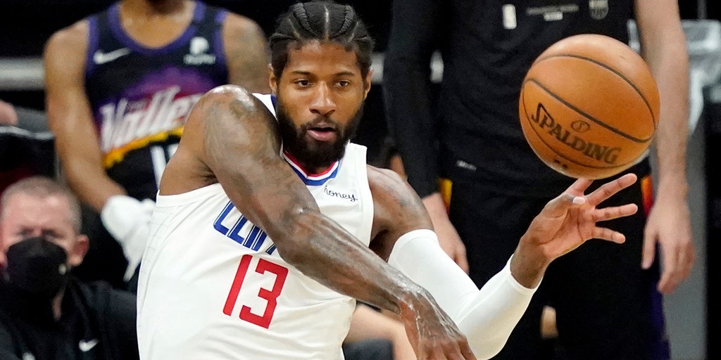 Paul George's 41 points keep Los Angeles Clippers alive vs Phoenix