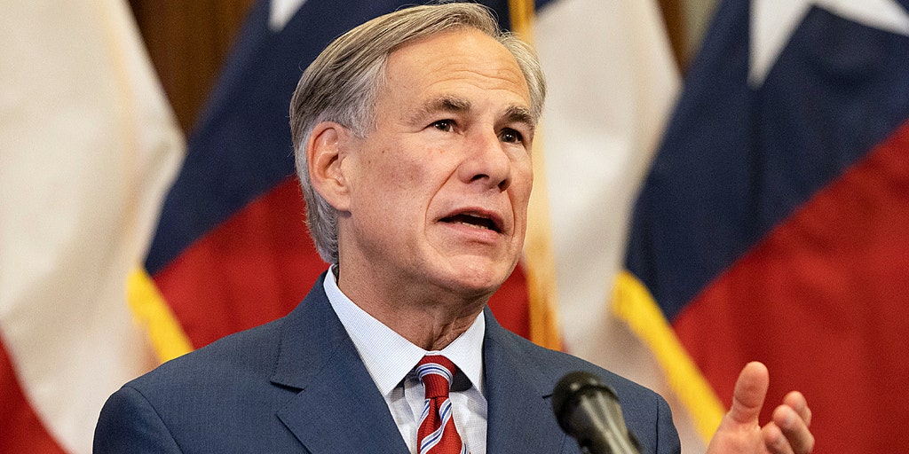 Gov. Abbott accused of 'brutality,' 'human trafficking' by columnist for busing illegal immigrants to NYC - Vimarsana News