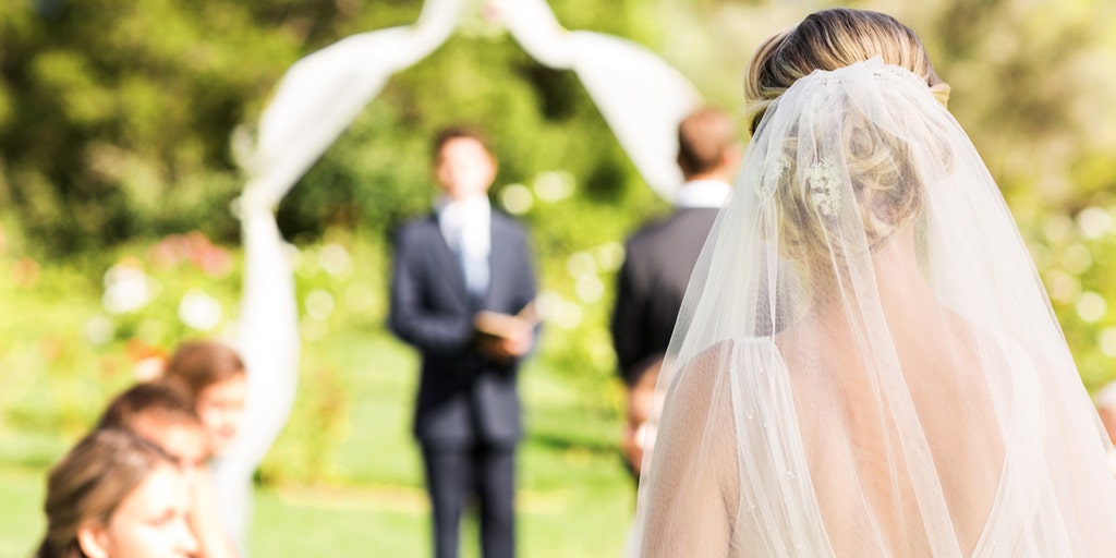 Italian wedding traditions that couples still incorporate into their big day