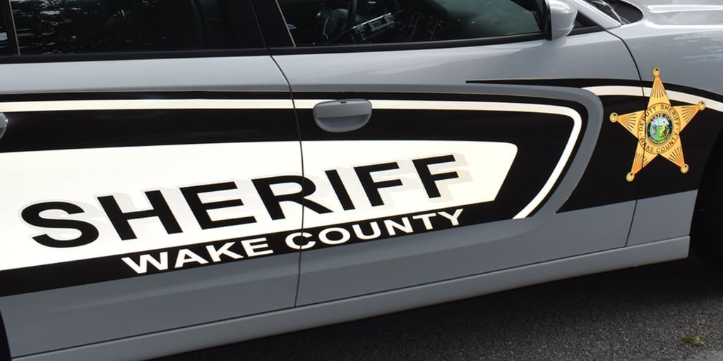 North Carolina sheriff's deputy shot while serving eviction notice: 'It shows just how serious this job is' - Vimarsana News