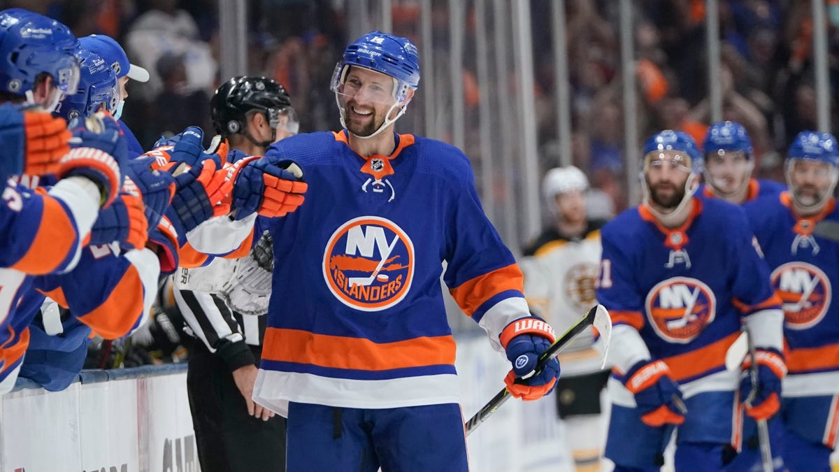 Islanders Beat Bruins 6 2 In Game 6 Reach Stanley Cup Semis Fox News