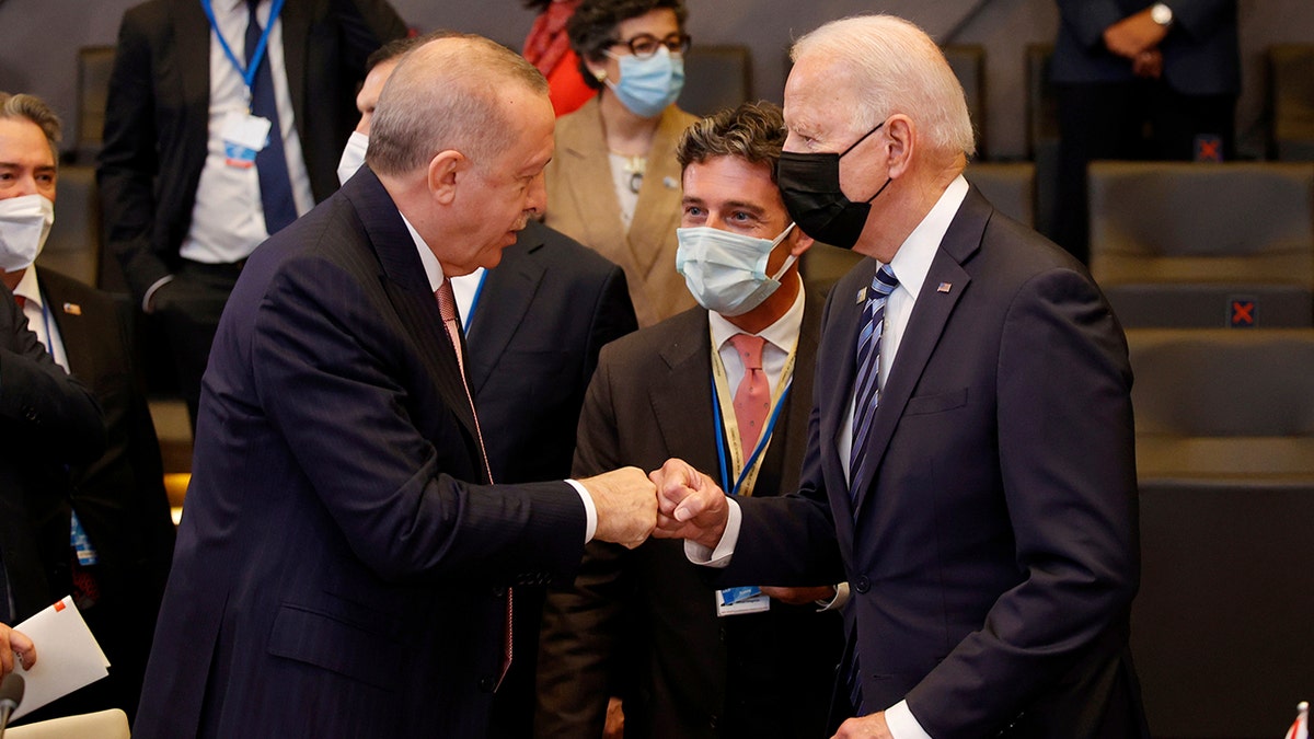 Biden Gives Awkward Fist-bump To Turkey’s Erdogan At NATO Summit | Fox News