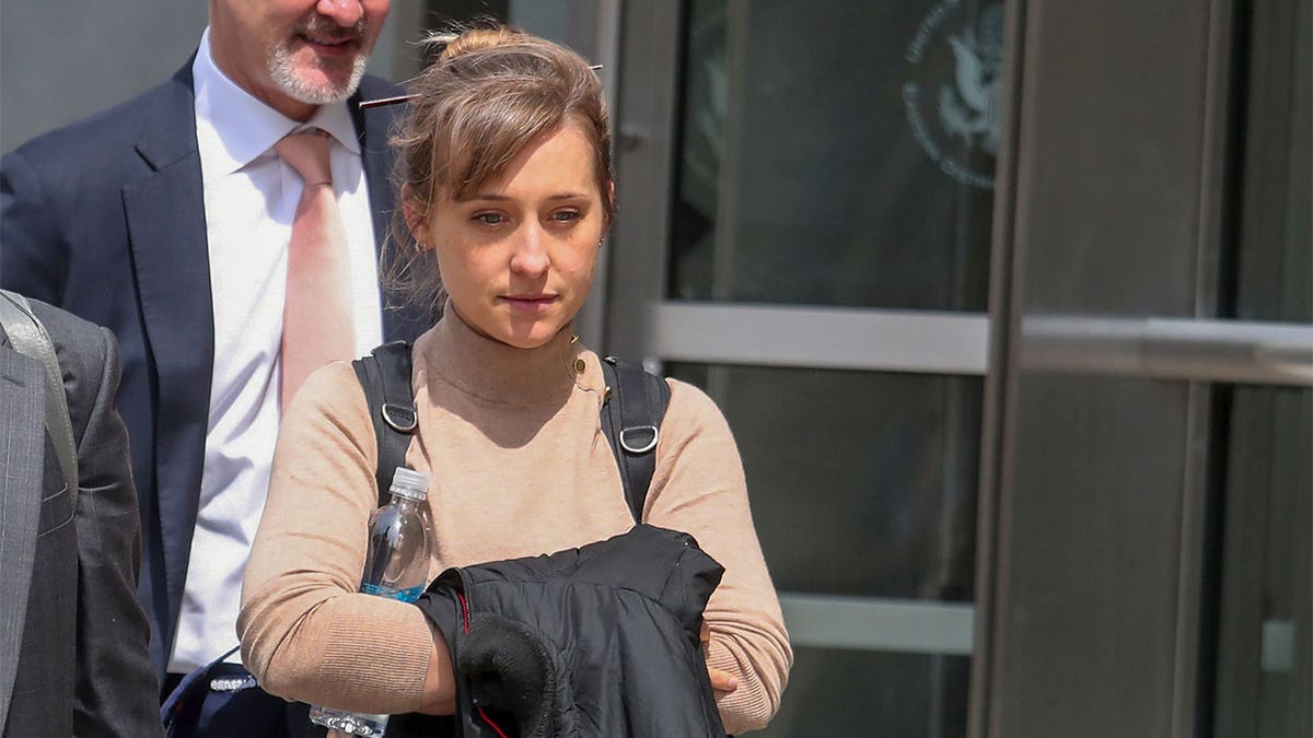 Actress Allison Mack departs the Brooklyn Federal Courthouse after facing charges regarding sex trafficking and racketeering related to the Nxivm cult case in New York, U.S., April 8, 2019. 