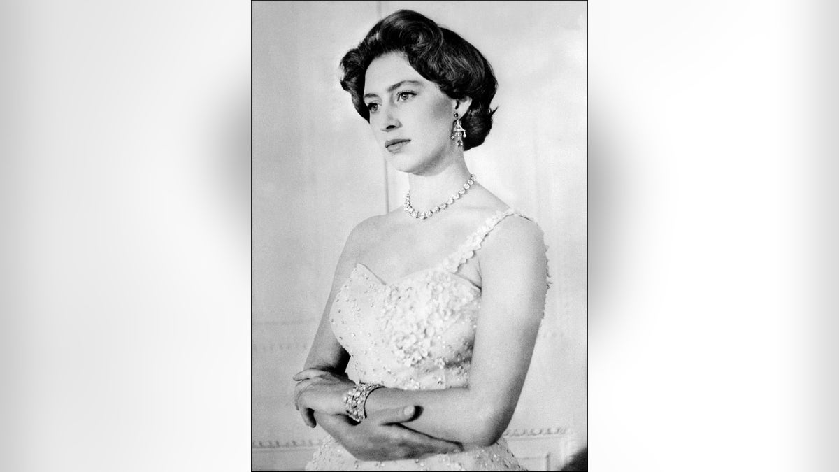 Princess Margaret, Queen Elisabeth's sister, during her 26th birthday.