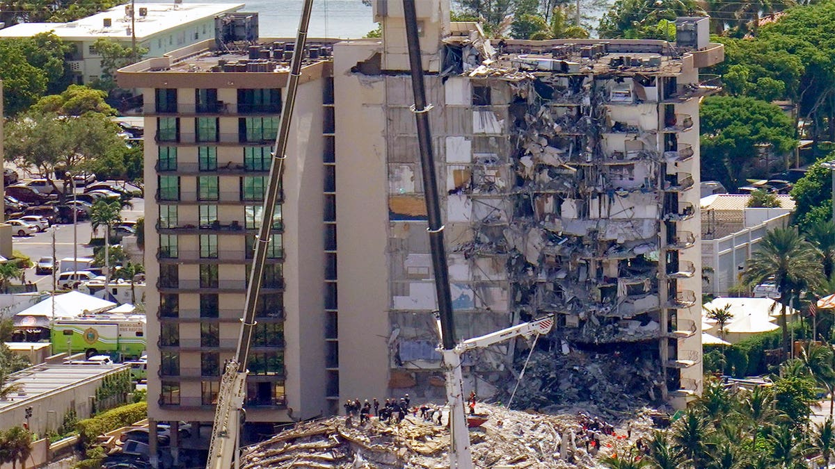 Wide-shot-condo-surfside-florida