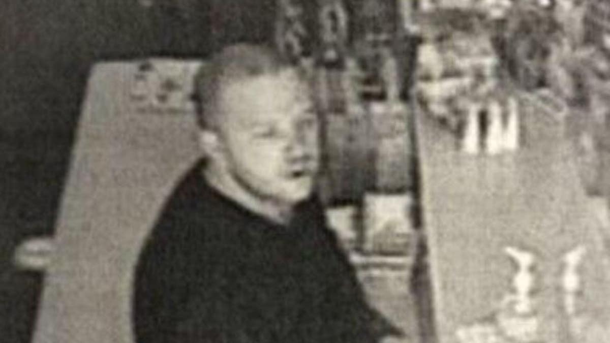 Surveillance footage from Noti, Oregon, on Friday purportedly shows Oen Nicholson, who authorities say is suspected of killing three people in North Bend on Friday morning in three separate incidents. (Lane County Sheriff's Office)