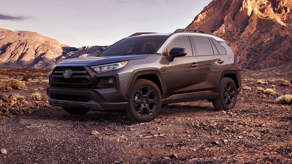 2021 Toyota RAV4 review: Satisfying if not quite superb - CNET