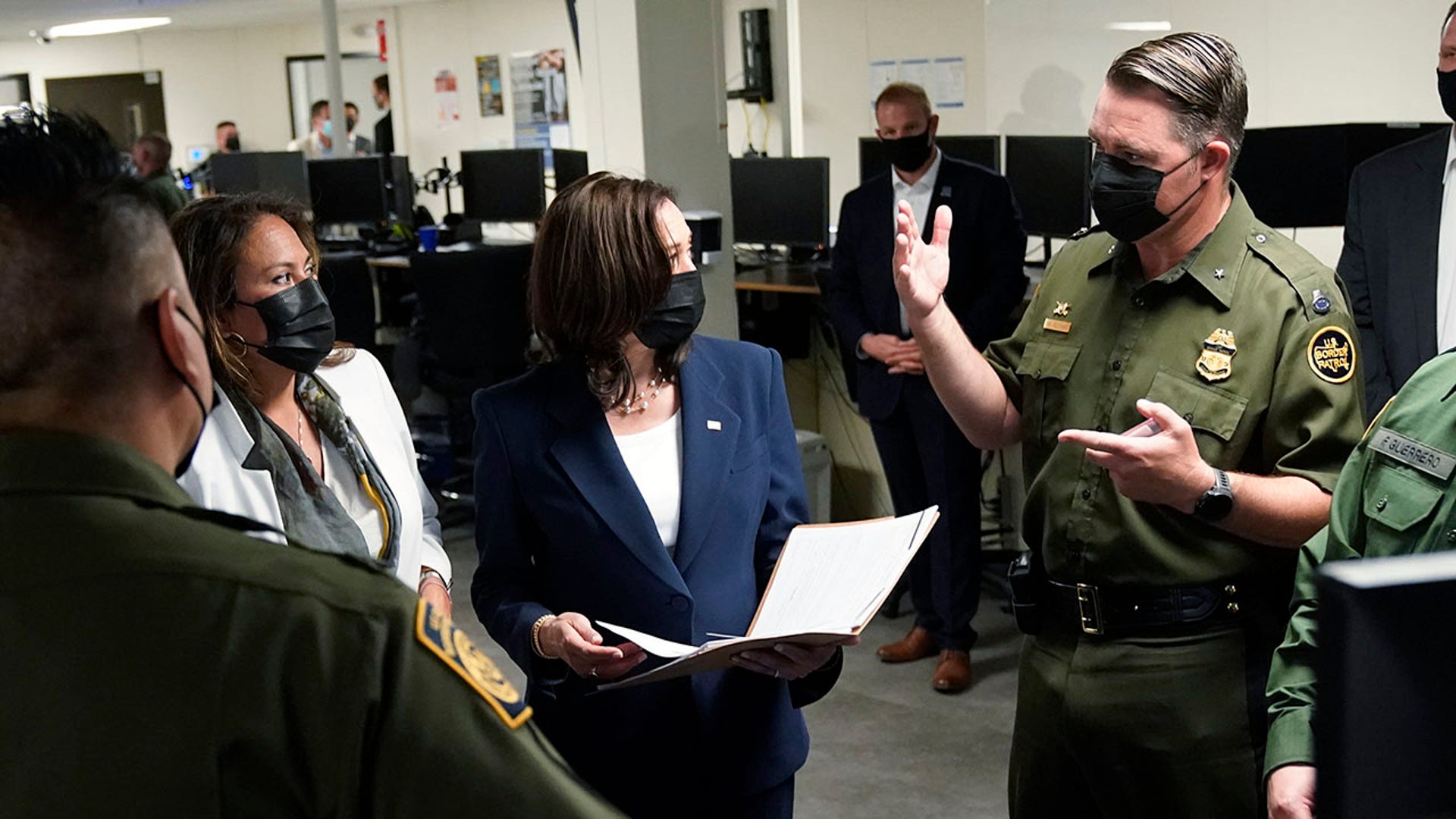 Kamala Harris makes her first visit to the USMexico border Fox News