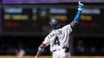 Long grand slam in 10th, Mariners sweep Rays in 4-game set