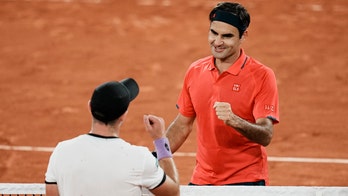 Roger Federer chooses rest, withdraws from French Open