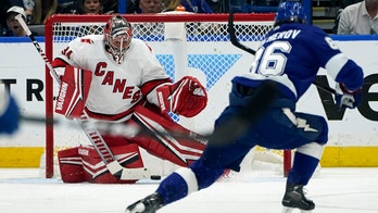 Kucherov, Stamkos shine, lift Lightning over Hurricanes 6-4