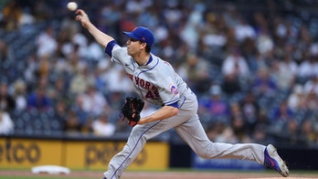 Mets' Jacob deGrom lowers ERA to 0.62 after near-perfect performance vs. Padres