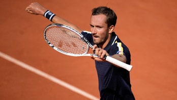 Medvedev-Tsitsipas showdown highlights French Open schedule