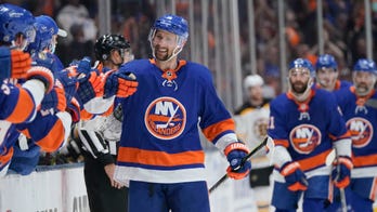 Islanders beat Bruins 6-2 in Game 6, reach Stanley Cup semis