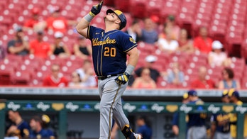 Peterson's 3 RBIs, Vogelbach homer helps Brewers top Reds