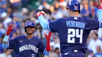 Pederson homers in 3rd straight game, Cubs beat Cards 7-2