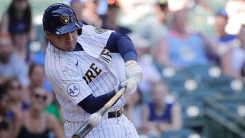 García, Yelich help Brewers sweep Pirates with 5-2 win