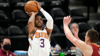 Chris Paul, like it or not, is the favorite now