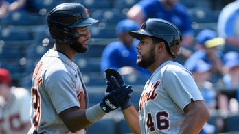 Castro HR, Tigers rally for sweep over skidding Royals