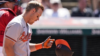 Indians send Orioles to 19th straight road loss, 10-3