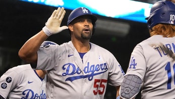 Pujols passes Ott for runs, Diamondbacks' skid reaches 17