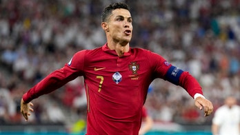 Ronaldo scores 2 to take a step closer to scoring history
