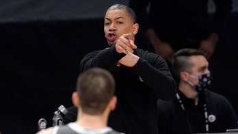 Clippers' cool-hand Lue is NBA's best in elimination games