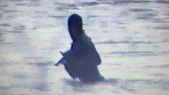 Texas Border Patrol agent encounters armed smugglers while with his family