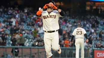 Crawford, Giants send Diamondbacks to 20th road loss in row
