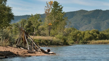 Colorado hot air ballooning couple survive multiple crashes, plunge underwater