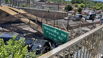 Dramatic video shows the moment a DC pedestrian bridge collapsed