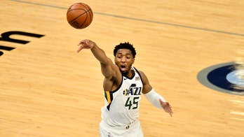 Mitchell scores 30, Jazz beat Memphis 120-113 to go up 3-1