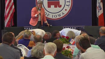 Grassley, 87, cranks out 22 push-ups at Iowa event