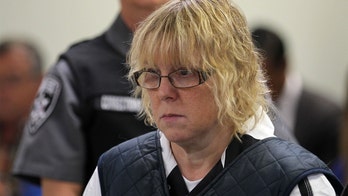 Former prison worker flirted with inmates before helping two killers escape, doc says: 'It was a fantasy'