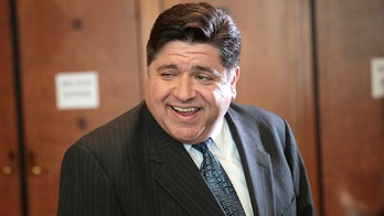 Gov. Pritzker says Trump trying to 'manufacture a crisis' as admin plans National Guard deployment to Chicago